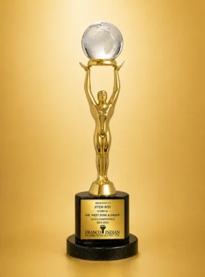 WM-9119 Gold Figure Crystal Globe Trophy