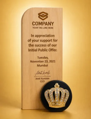 WM-9126 Gold Crown Wood Plaque