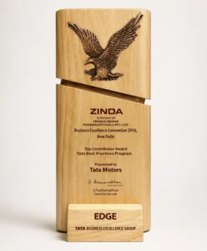 WM-9129 Gold Eagle Wood Plaque