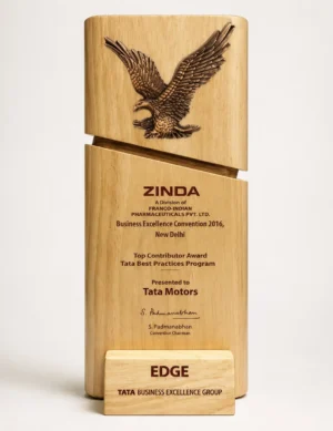 WM-9129 Gold Eagle Wood Plaque